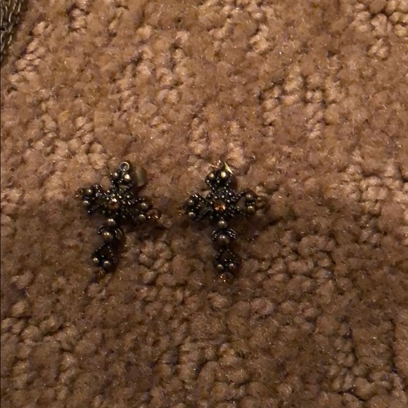 Rhinestone Cross pendant with matching earrings - Picture 2 of 3